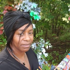 Meet your Posher, Brandi